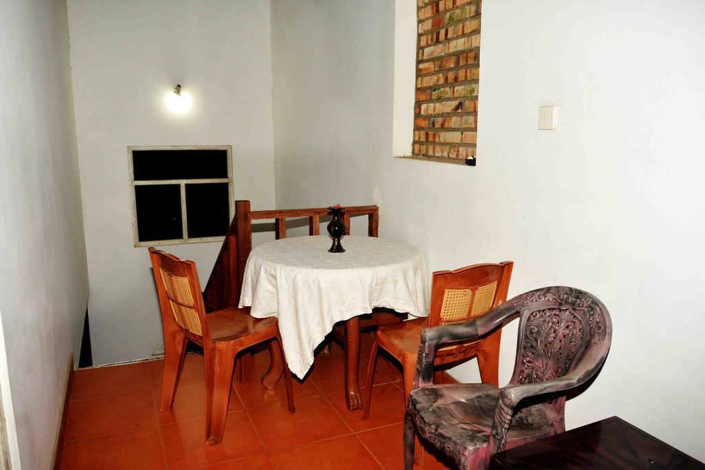 Sampathaa Residence Negombo Extérieur photo