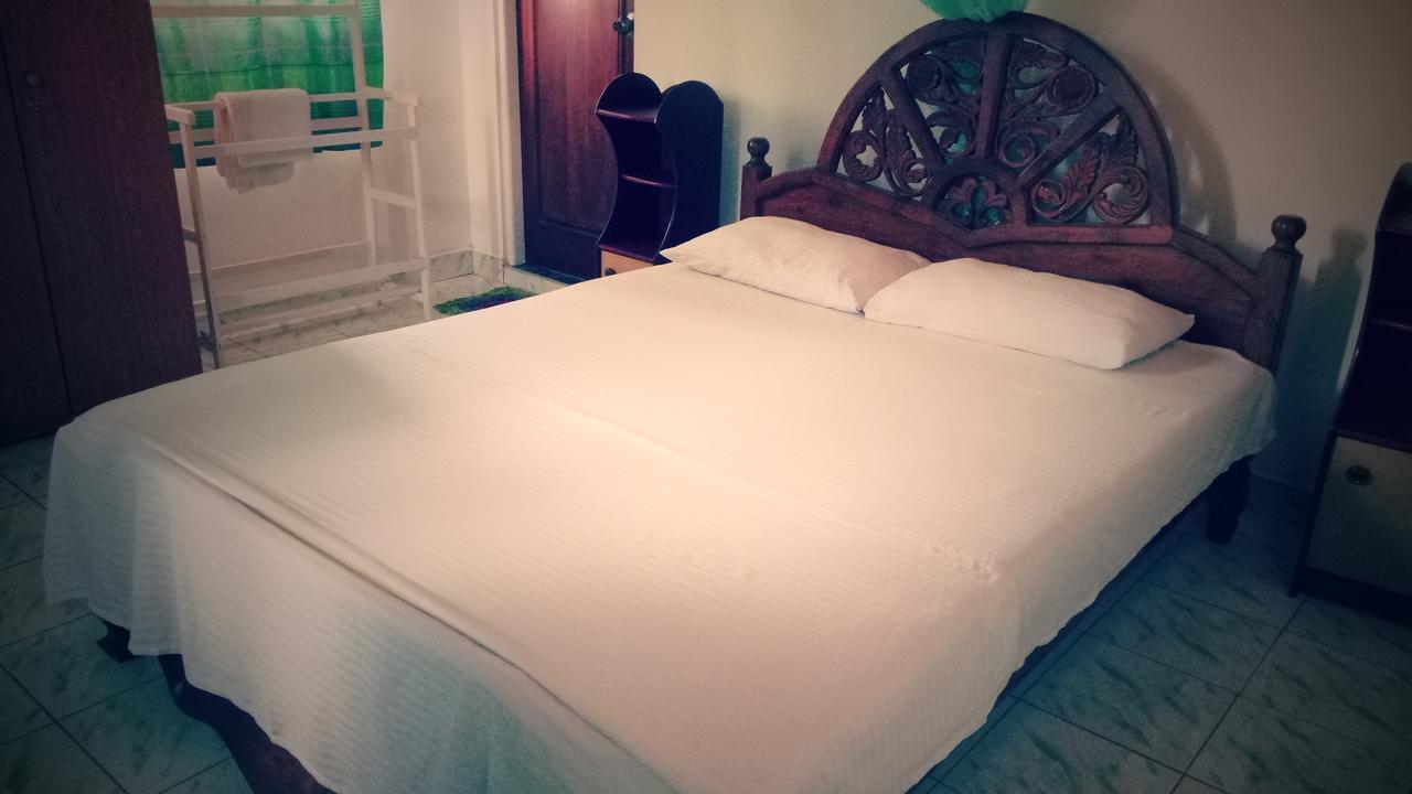 Sampathaa Residence Negombo Extérieur photo
