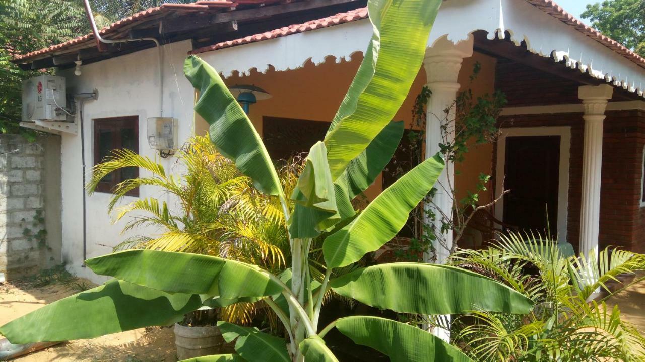Sampathaa Residence Negombo Chambre photo